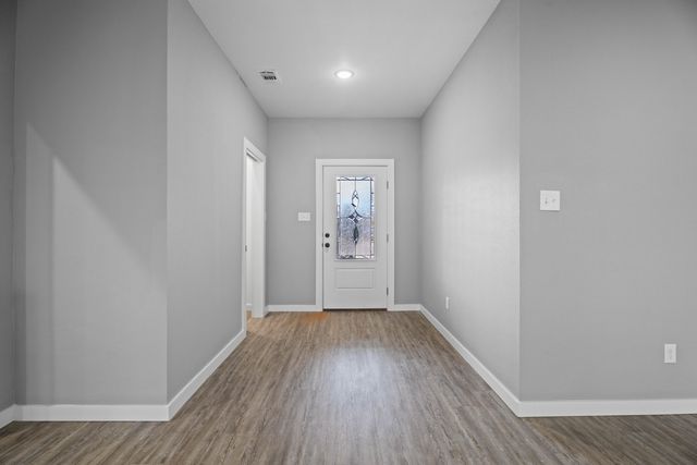 310 E 16th Street, Wolfforth, TX 79382