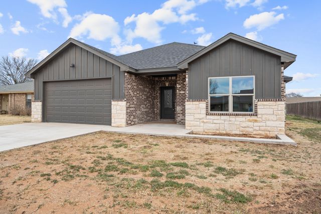 310 E 16th Street, Wolfforth, TX 79382