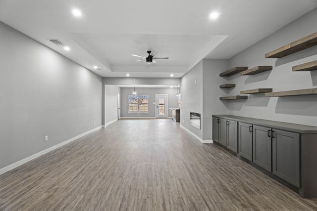 310 E 16th Street, Wolfforth, TX 79382