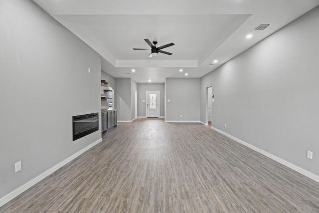 310 E 16th Street, Wolfforth, TX 79382