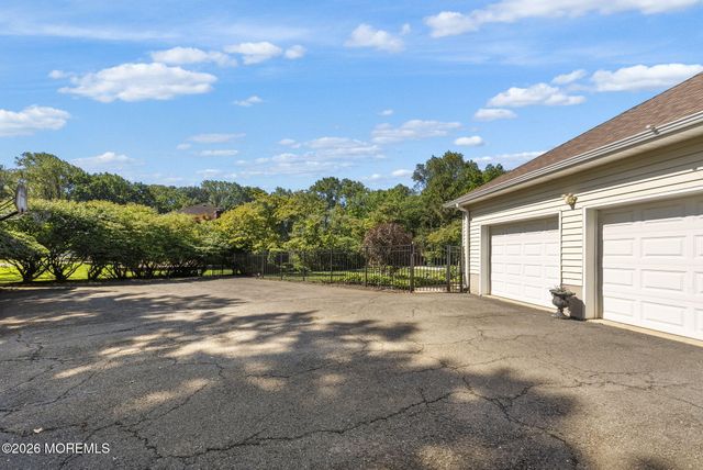 1 Cook Place, Middletown, NJ 07748