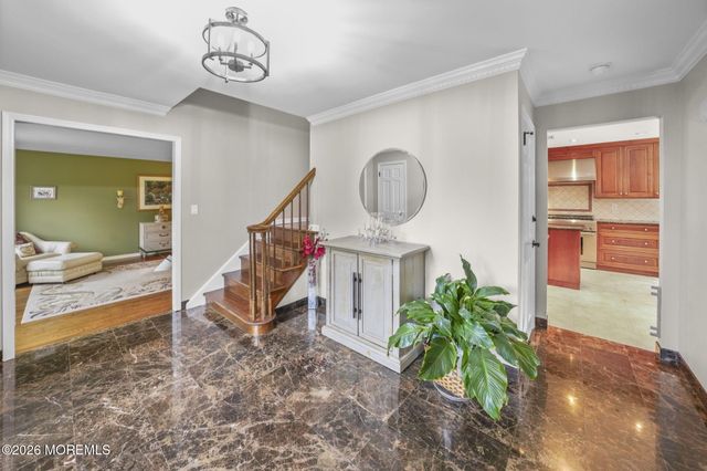 1 Cook Place, Middletown, NJ 07748