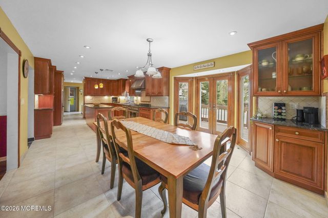 1 Cook Place, Middletown, NJ 07748