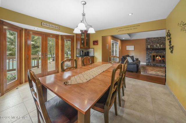 1 Cook Place, Middletown, NJ 07748