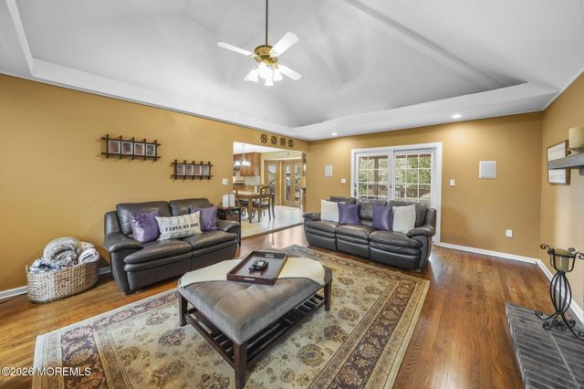 1 Cook Place, Middletown, NJ 07748