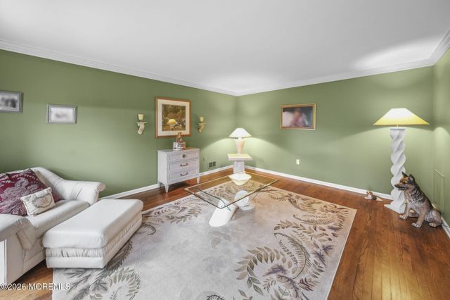 1 Cook Place, Middletown, NJ 07748