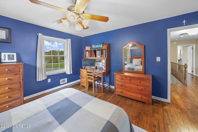1 Cook Place, Middletown, NJ 07748