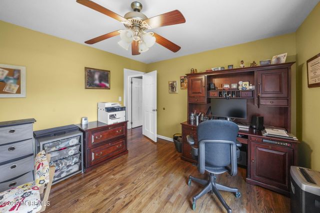 1 Cook Place, Middletown, NJ 07748