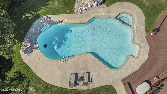 1 Cook Place, Middletown, NJ 07748