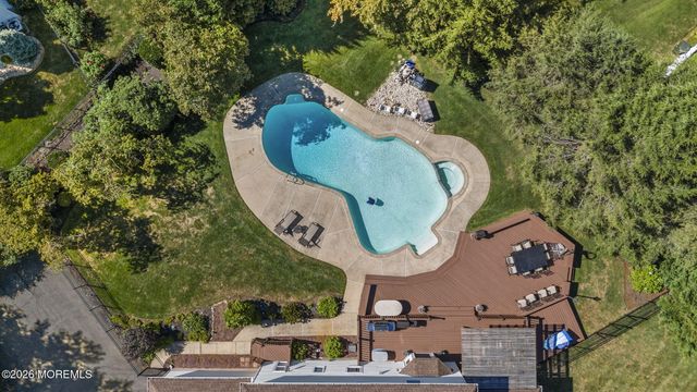 1 Cook Place, Middletown, NJ 07748