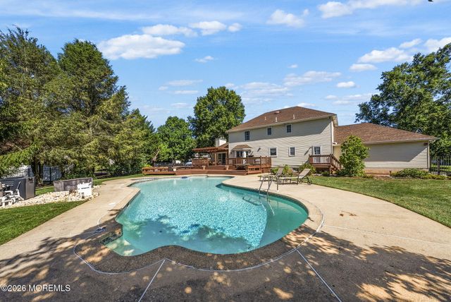 1 Cook Place, Middletown, NJ 07748