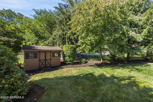 1 Cook Place, Middletown, NJ 07748