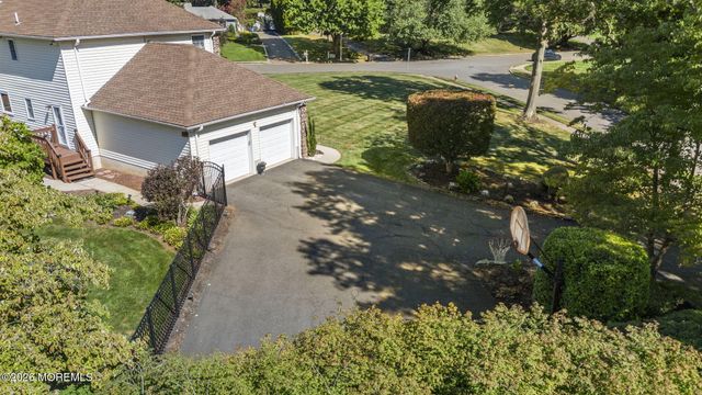 1 Cook Place, Middletown, NJ 07748