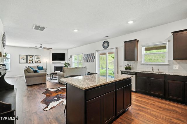 1260 Valley Parke Drive, Kingsport, TN 37663