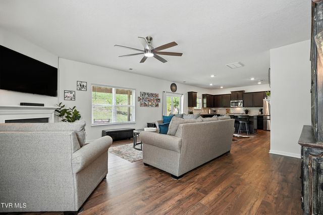 1260 Valley Parke Drive, Kingsport, TN 37663