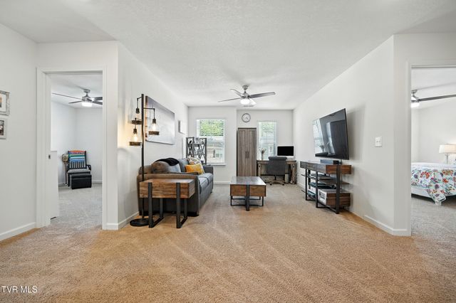 1260 Valley Parke Drive, Kingsport, TN 37663
