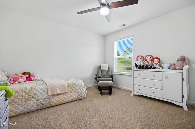 1260 Valley Parke Drive, Kingsport, TN 37663