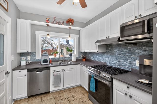 6102 S Union Street, Des Moines, IA 50315