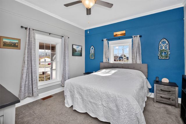 6102 S Union Street, Des Moines, IA 50315