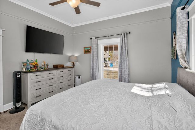 6102 S Union Street, Des Moines, IA 50315