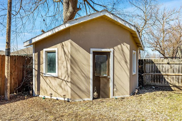 6102 S Union Street, Des Moines, IA 50315