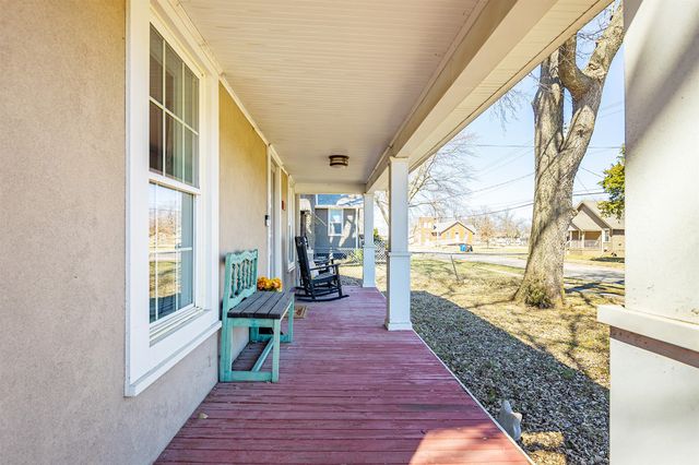 6102 S Union Street, Des Moines, IA 50315