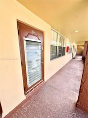 9021 Sunrise Lakes Blvd 104, Sunrise, FL 33322