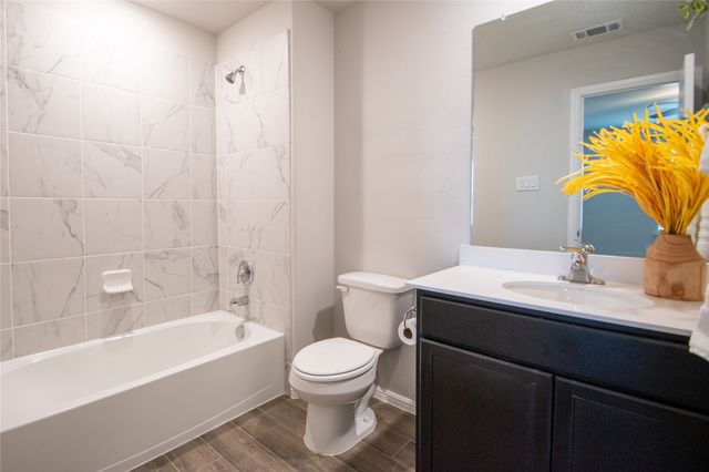 8905 Wheat Penny Court, Fort Worth, TX 76131