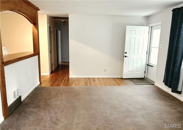 12050 Providence Lane, Maryland Heights, MO 63043
