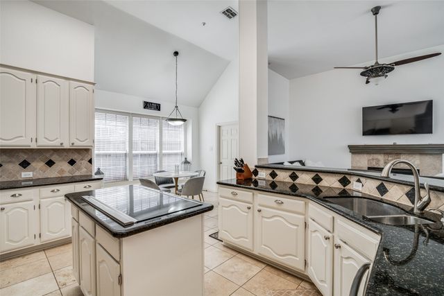 3764 Lakeway Court, Addison, TX 75001