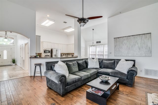 3764 Lakeway Court, Addison, TX 75001