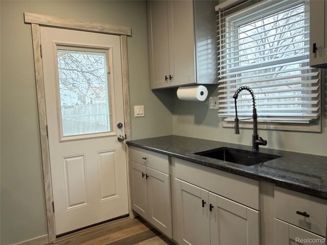 36268 Schley Avenue, Westland, MI 48186