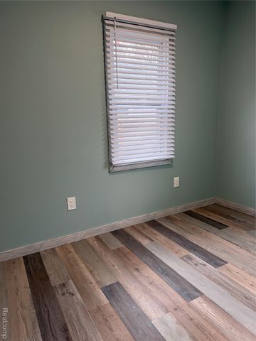 36268 Schley Avenue, Westland, MI 48186