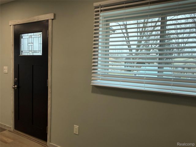 36268 Schley Avenue, Westland, MI 48186