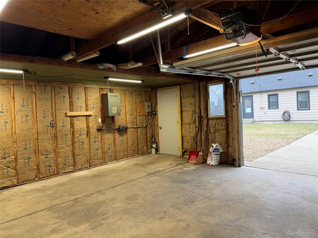 36268 Schley Avenue, Westland, MI 48186