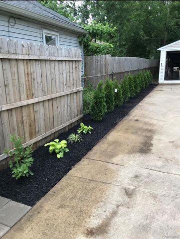 36268 Schley Avenue, Westland, MI 48186