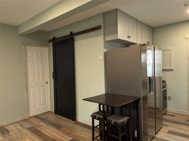 36268 Schley Avenue, Westland, MI 48186