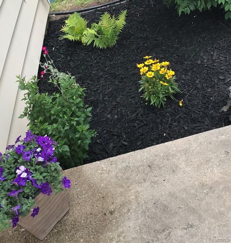 36268 Schley Avenue, Westland, MI 48186