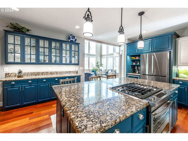 2631 PARK FOREST Dr, Eugene, OR 97405