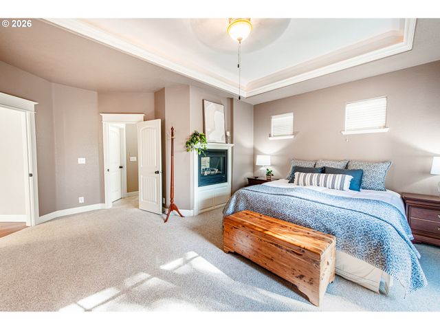 2631 PARK FOREST Dr, Eugene, OR 97405