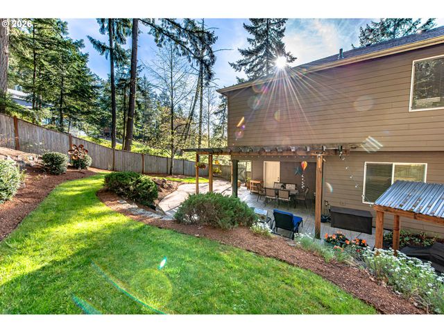 2631 PARK FOREST Dr, Eugene, OR 97405