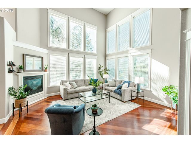 2631 PARK FOREST Dr, Eugene, OR 97405