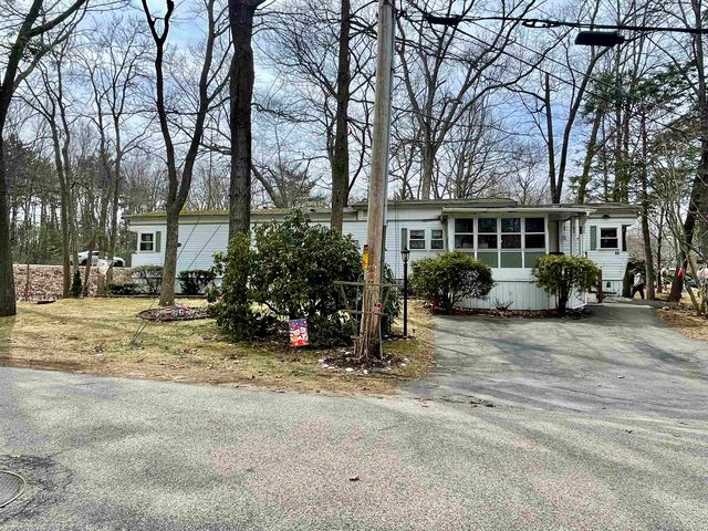 86 Brown Avenue, Seabrook, NH 03874