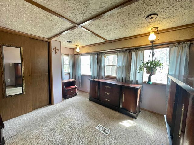 86 Brown Avenue, Seabrook, NH 03874