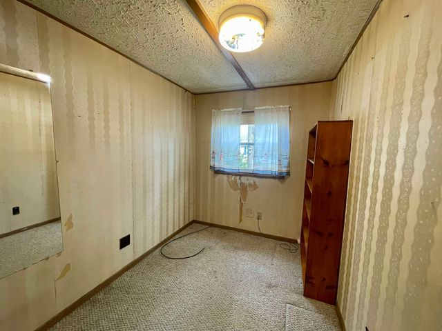 86 Brown Avenue, Seabrook, NH 03874