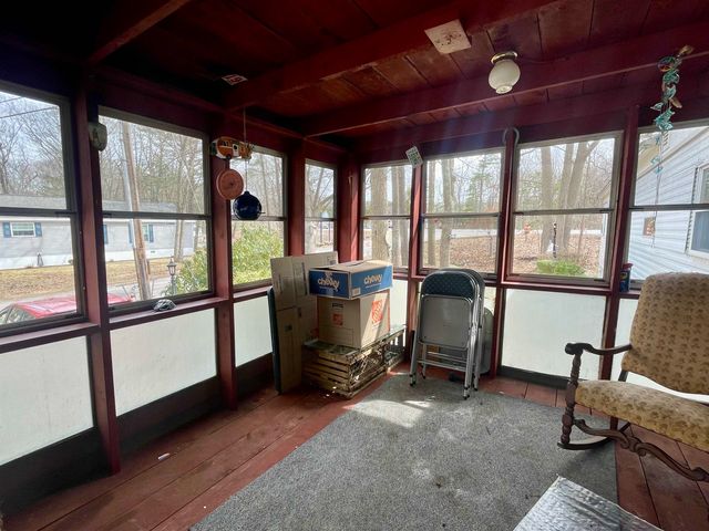 86 Brown Avenue, Seabrook, NH 03874