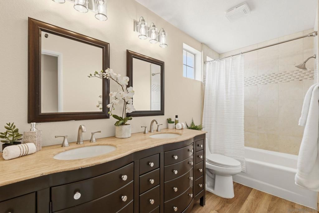 Image 39 of property listing at 8474 Hopseed, San Diego, CA 92129