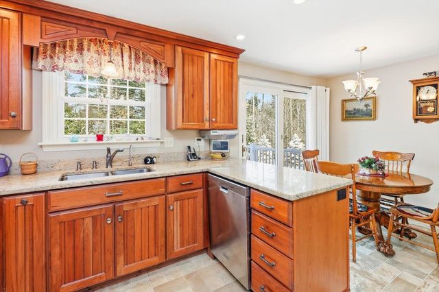 65 Currier Avenue, Peterborough, NH 03458