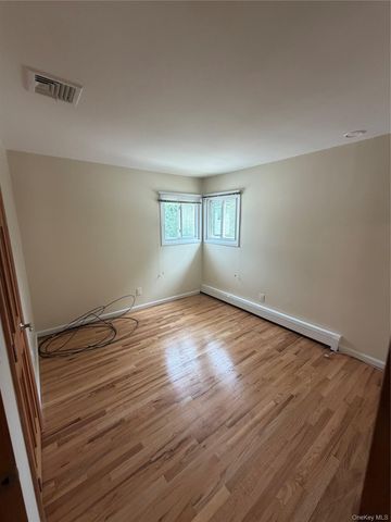 108 Lee Avenue, Babylon, NY 11702