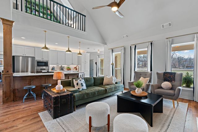 1659 Zion Hill Loop, Weatherford, TX 76088